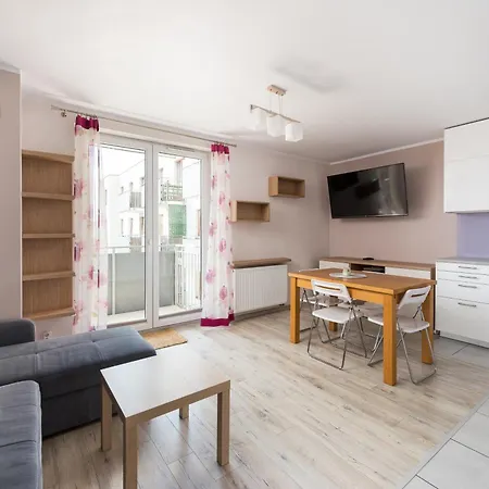 Wawrzyszewska 2-bedroom By Bookinghost Apartman Varsó
