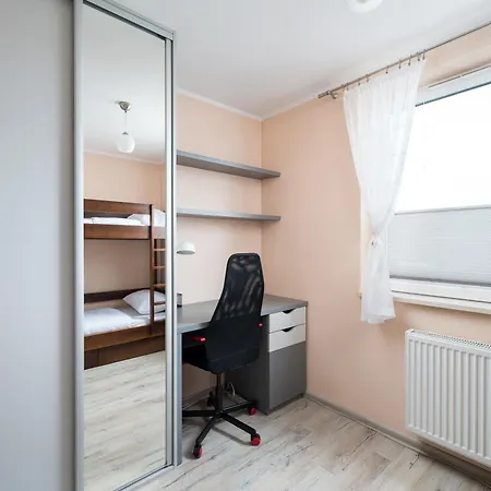 Wawrzyszewska 2-bedroom By Bookinghost Apartment *