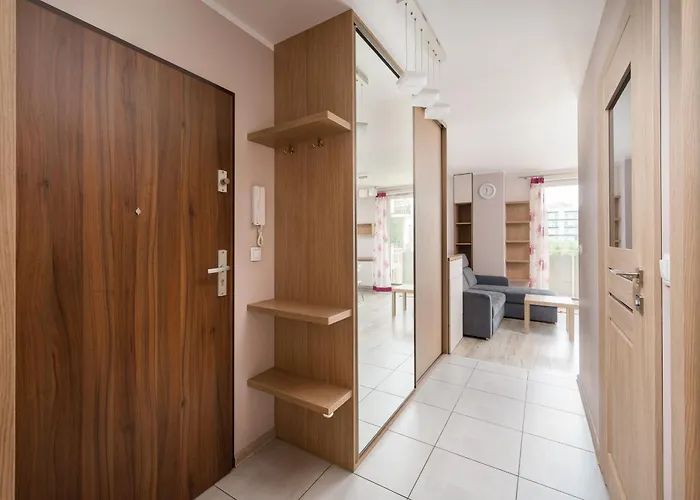 Apartman Wawrzyszewska 2-bedroom By Bookinghost