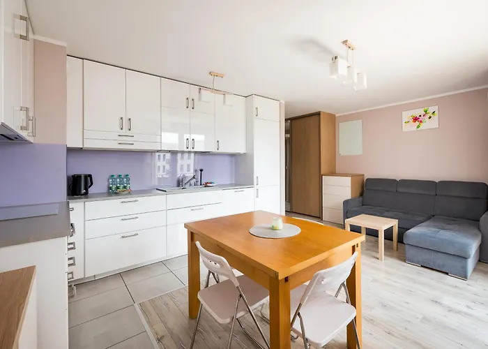 Apartman Wawrzyszewska 2-bedroom By Bookinghost Varsó