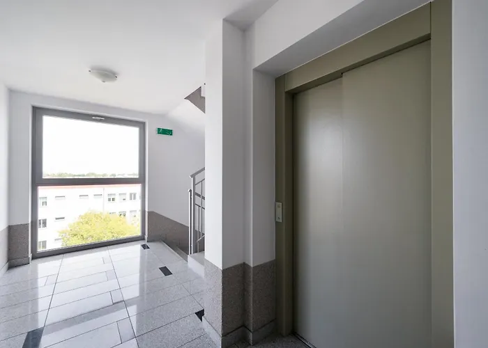 Wawrzyszewska 2-bedroom By Bookinghost Warsaw