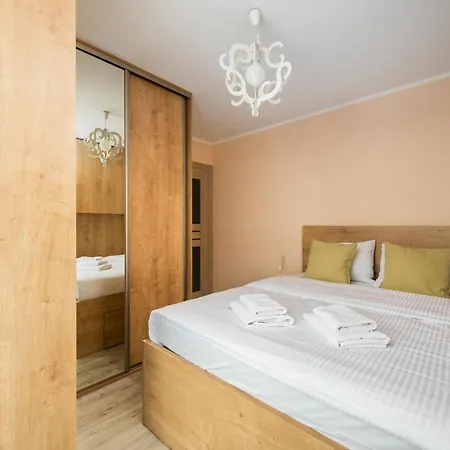 Wawrzyszewska 2-bedroom By Bookinghost Daire