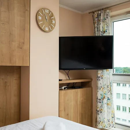 Wawrzyszewska 2-bedroom By Bookinghost Daire *