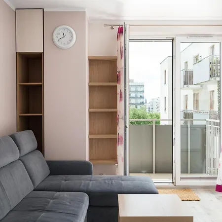 Apartament Wawrzyszewska 2-bedroom By Bookinghost