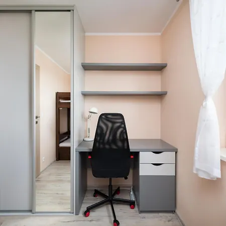 Wawrzyszewska 2-bedroom By Bookinghost Apartament Warszawa